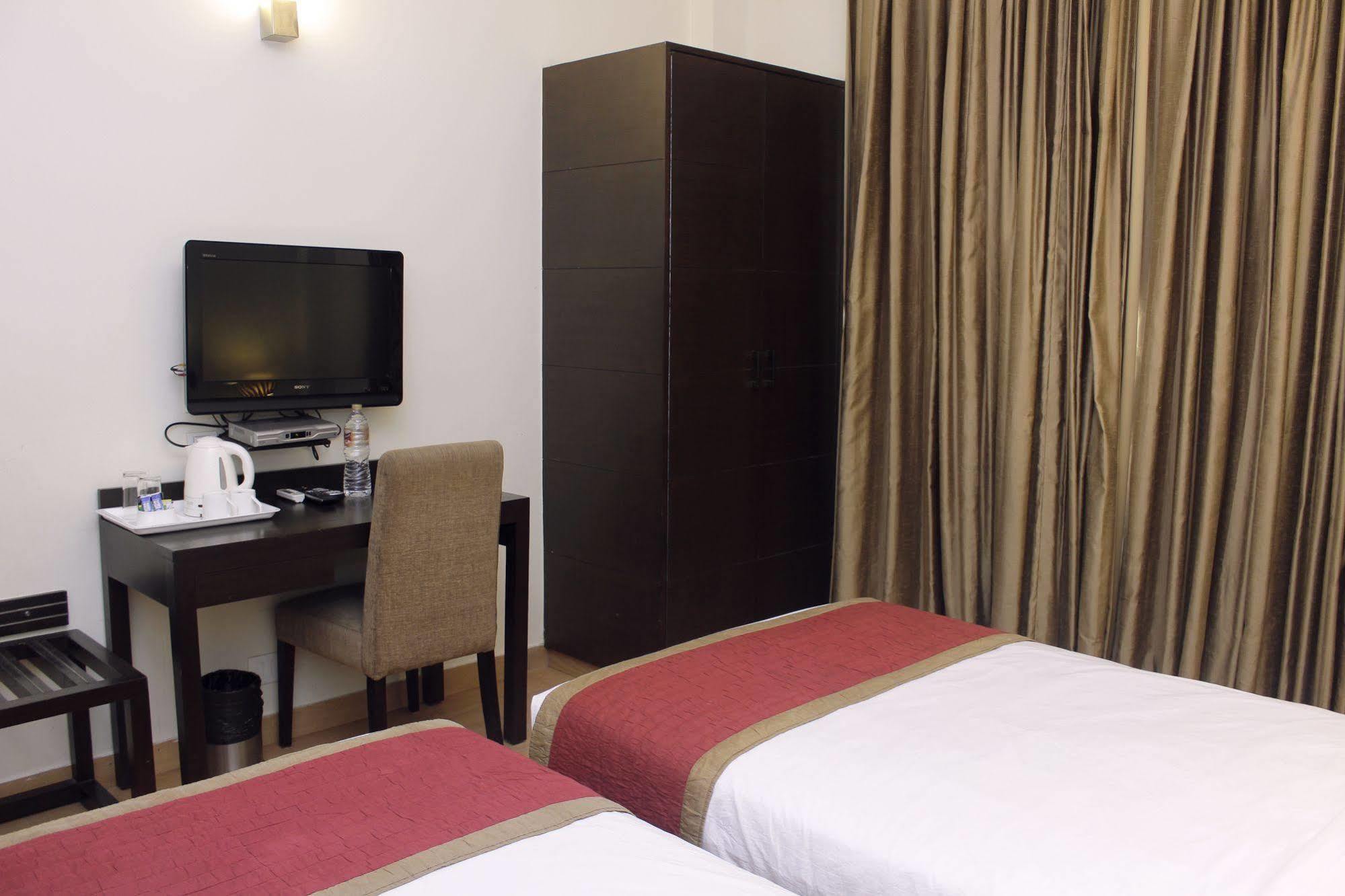 Treebo Cabana Neu-Delhi Exterior foto